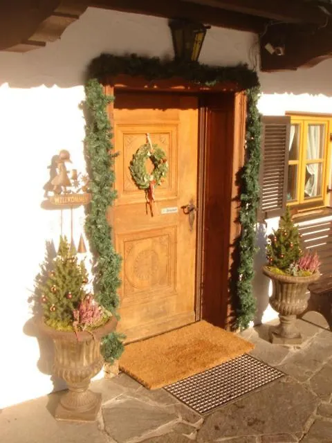 Guest house Hotel Garni Grossfuchsenhof Oberaudorf